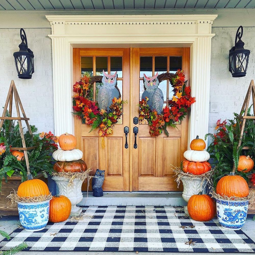 In 5 #HalloweenDecor #HalloweenPorch #HomeDecor #PorchDecor #PorchDecorIdeas 