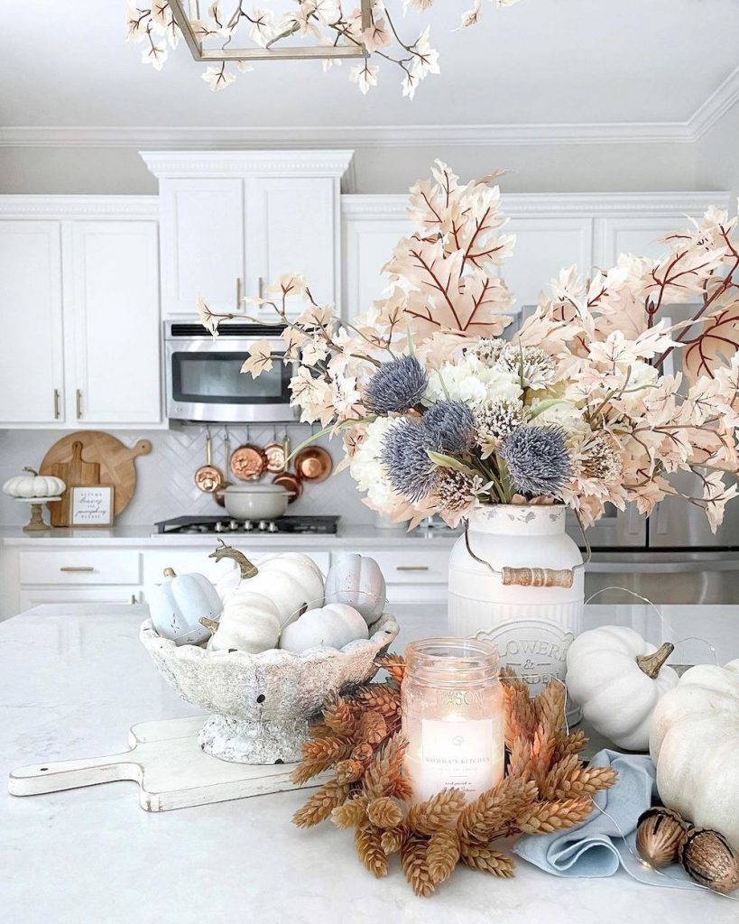 In 6 #Fall #FallCenterpiece #FallDecor #Autumn #FallTable #HomeDecor 