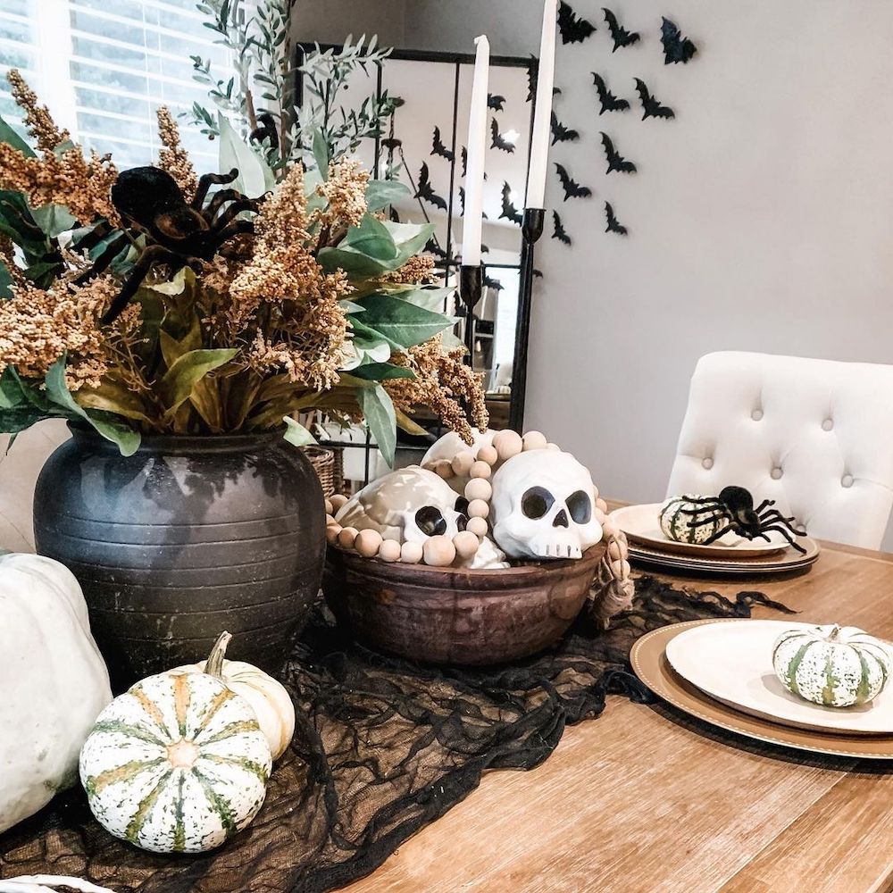 Halloween Decor Ideas In 7 #Halloween #HalloweenDecor #HomeDecor #HalloweenDecorIdeas 