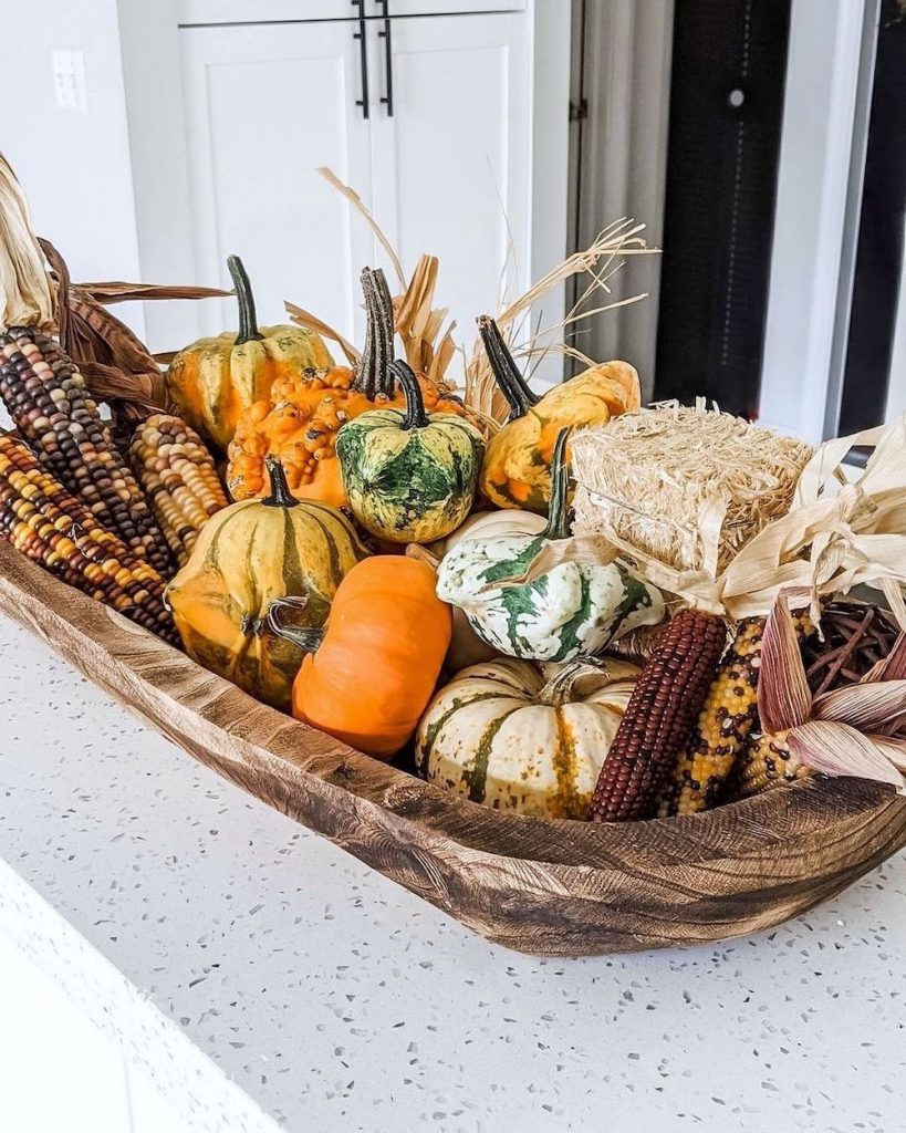 In 8 #Fall #HomeDecor #WoodenDoughBowls #DoughBowls #FallCenterpiece #AutumnDecor 