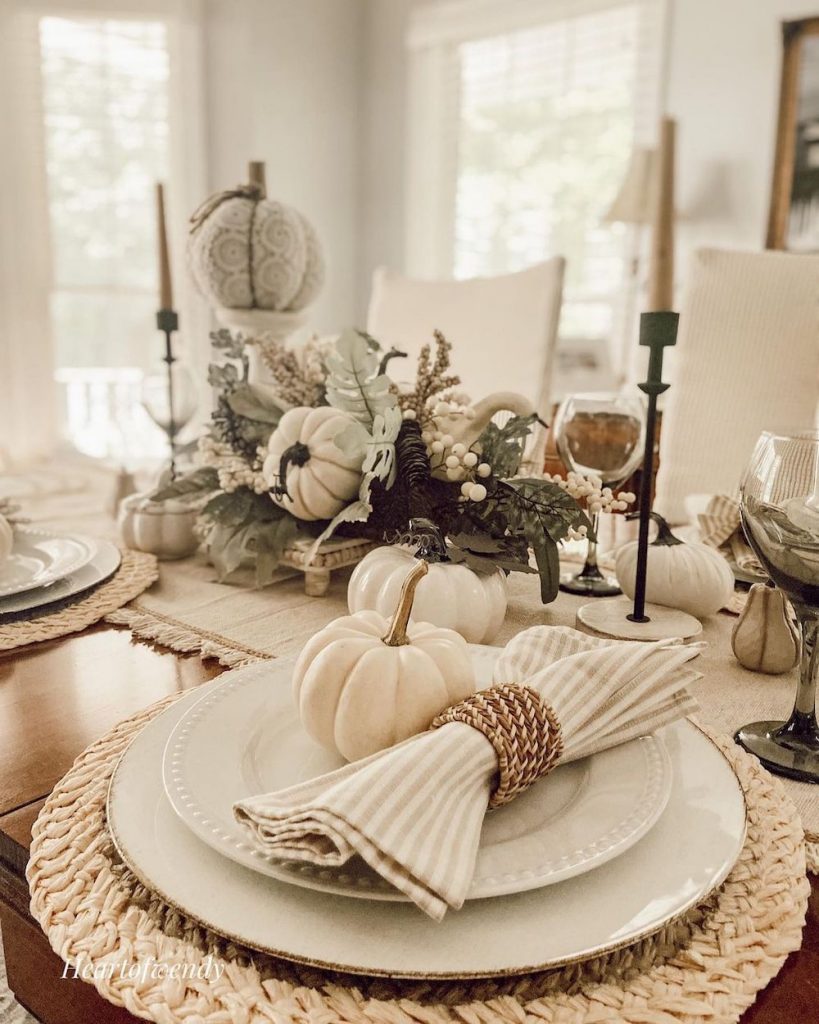 In 8 #Fall #Tablescapes #FallDecor #HomeDecor #AutumnDecor