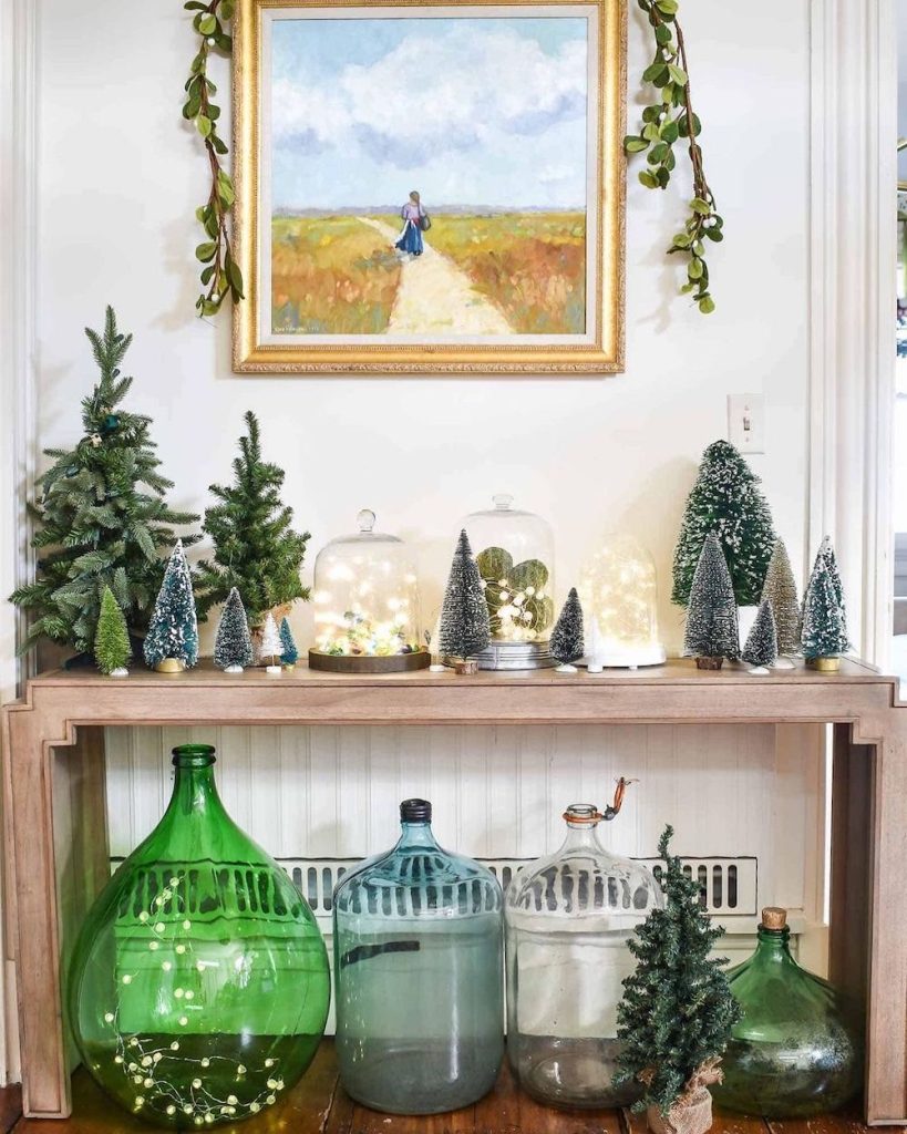 Tabletop Christmas Trees In 1 #Christmas #ChristmasTree #ChristmasTabletopTree #DinnerTableStyling #HomeDecor #ChristmasTableIdeas 