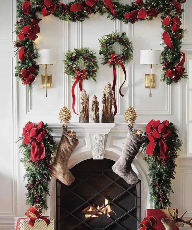 36 Christmas Mantel Decor Ideas for a Festive Cozy Fireplace