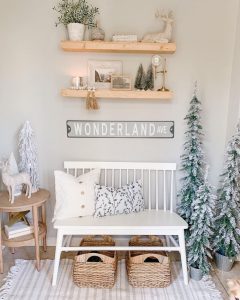 35 Christmas Entryway Decor Ideas To Welcome Your Holiday Guests!