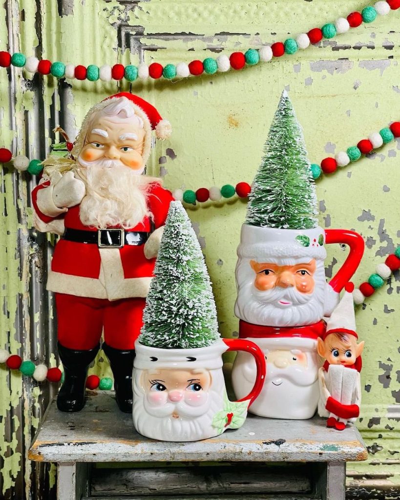 In 5 #Christmas #ChristmasBottlebrushTrees #HomeDecor #ChristmasDecorIdeas 