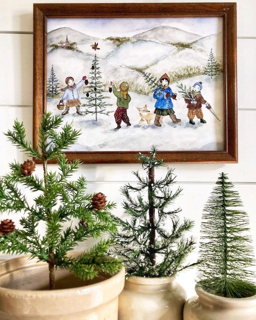 Tabletop Christmas Trees In 8 #Christmas #ChristmasTree #ChristmasTabletopTree #DinnerTableStyling #HomeDecor #ChristmasTableIdeas 