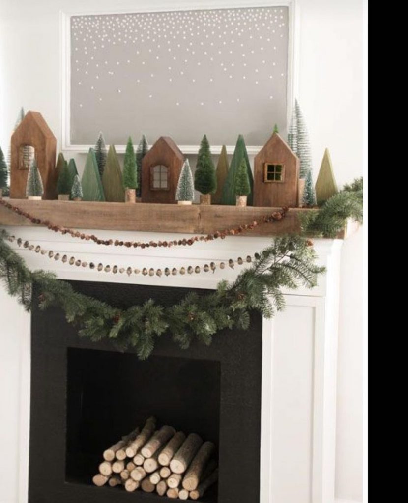 Christmas Mantel Decor Ideas In 8 #Christmas #ChristmasMantel #HomeDecor #ChristmasDecorIdeas 