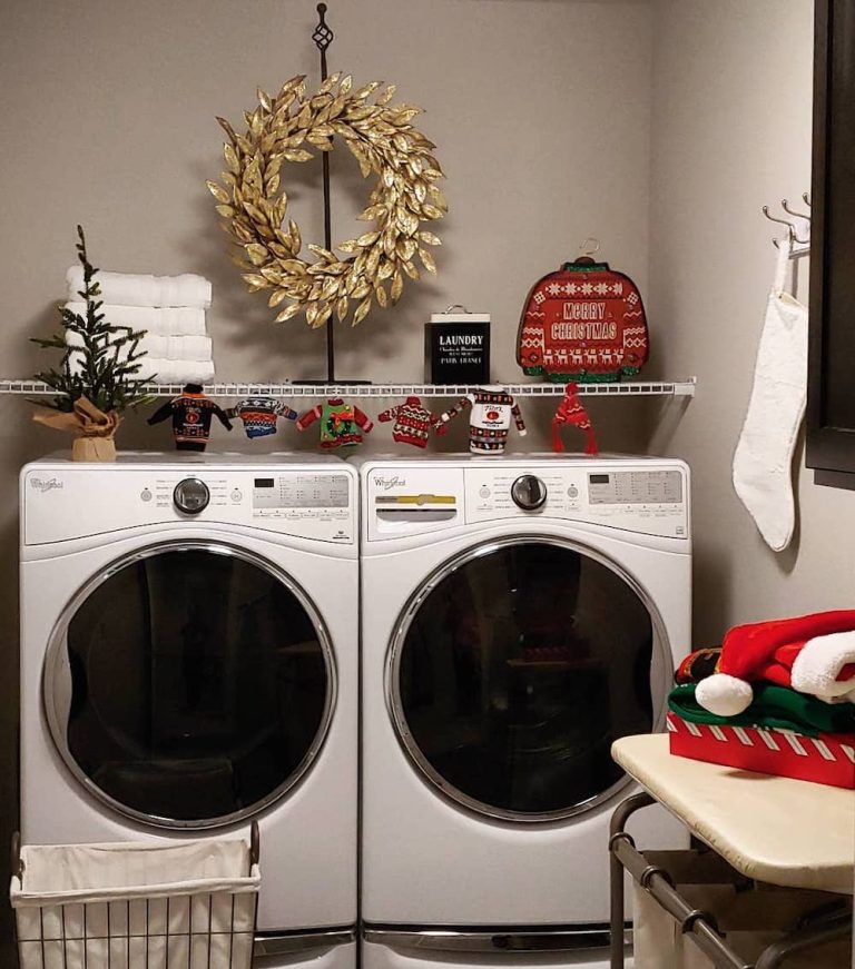Christmas Laundry Room Decor Ideas that’ll Make Laundry Less Mundane