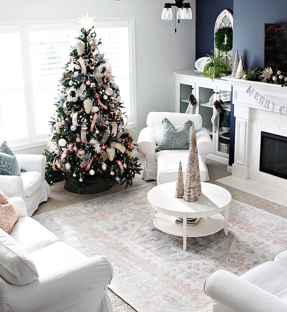 In 2 #Christmas #NeutralChristmas #NeutralLivingRooms #NeutralChristmasStyling 