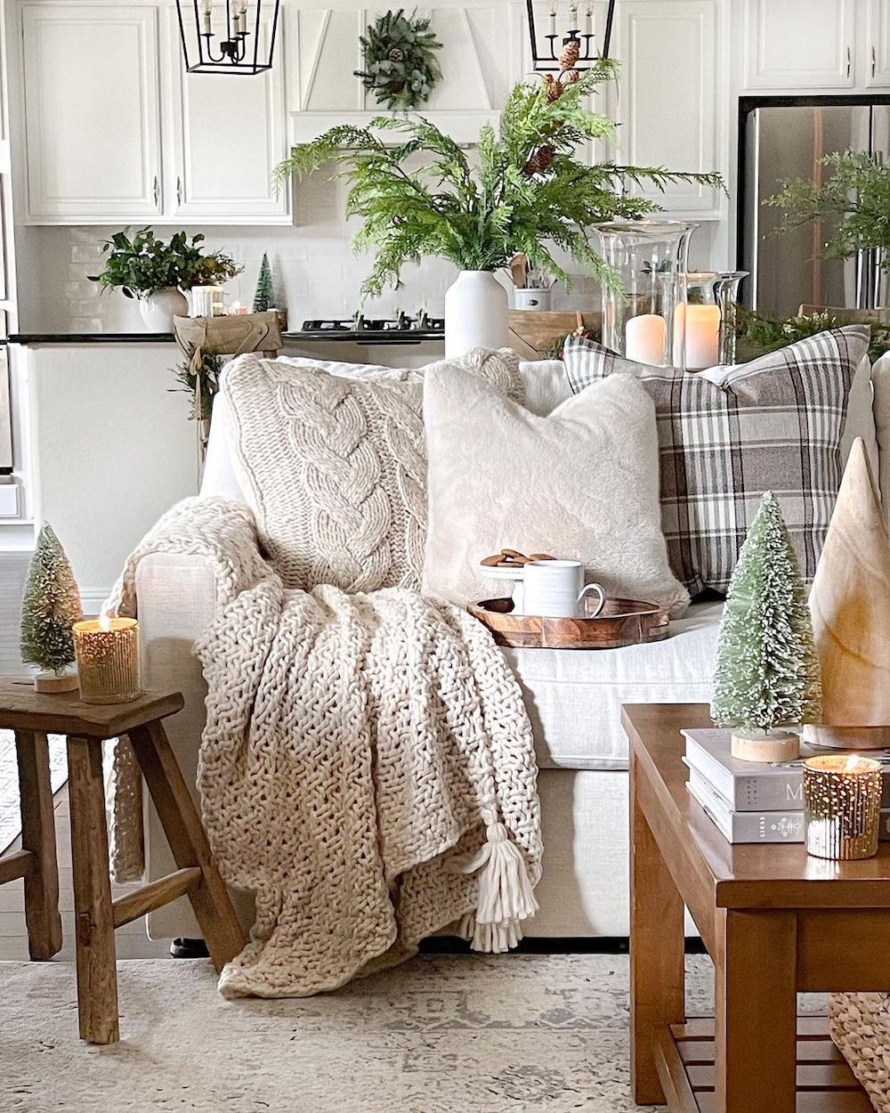 Neutral Christmas Living Room In 4 1 #Christmas #NeutralChristmas #NeutralLivingRooms #NeutralChristmasStyling 