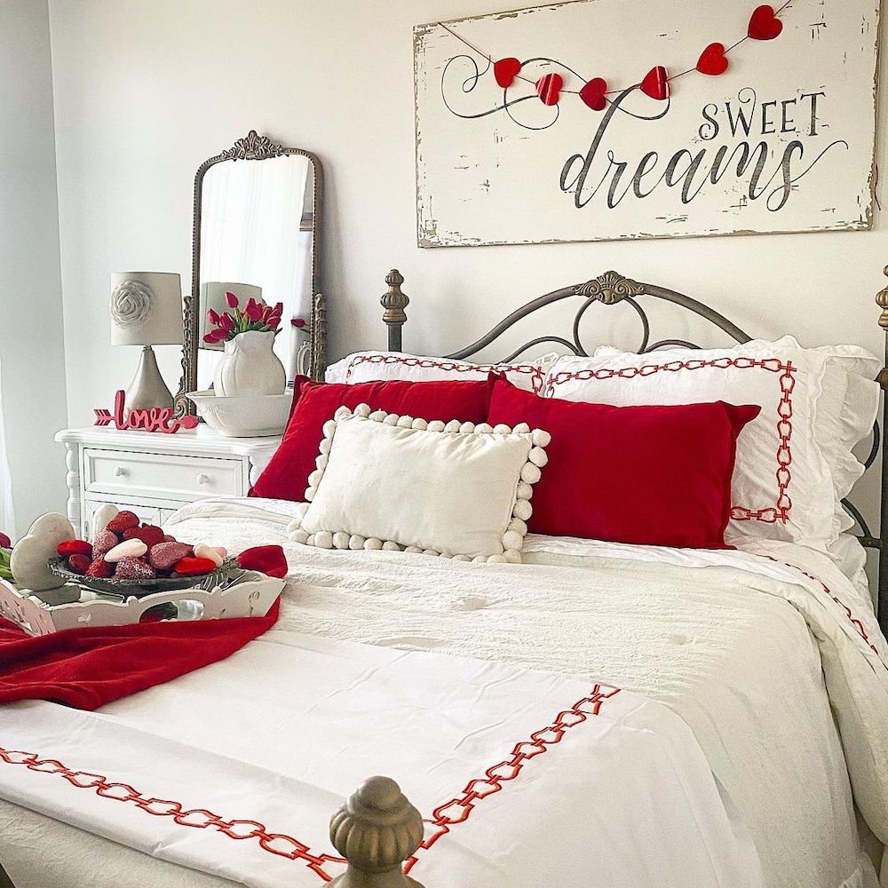 Valentine Bedroom Decor Ideas In 1 #ValentinesDay#ValentineBedrooms #HomeDecor #ValentineDecorIdeas 