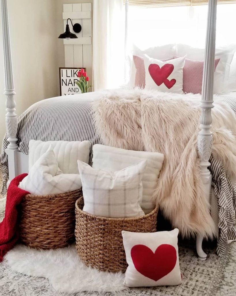 Valentine Bedroom Decor Ideas In 3 #ValentinesDay#ValentineBedrooms #HomeDecor #ValentineDecorIdeas 