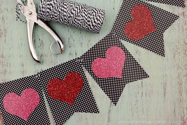 In 7 #ValentinesDay #DIYValentinesDecor #HomeDecor #ValentineDecorIdeas 