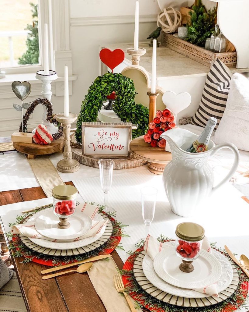 Valentine Table Centerpiece Ideas In 1 #ValentinesDay #Centerpiece #ValentineTableCenterpiece #HomeDecor #ValentineDecorIdeas 