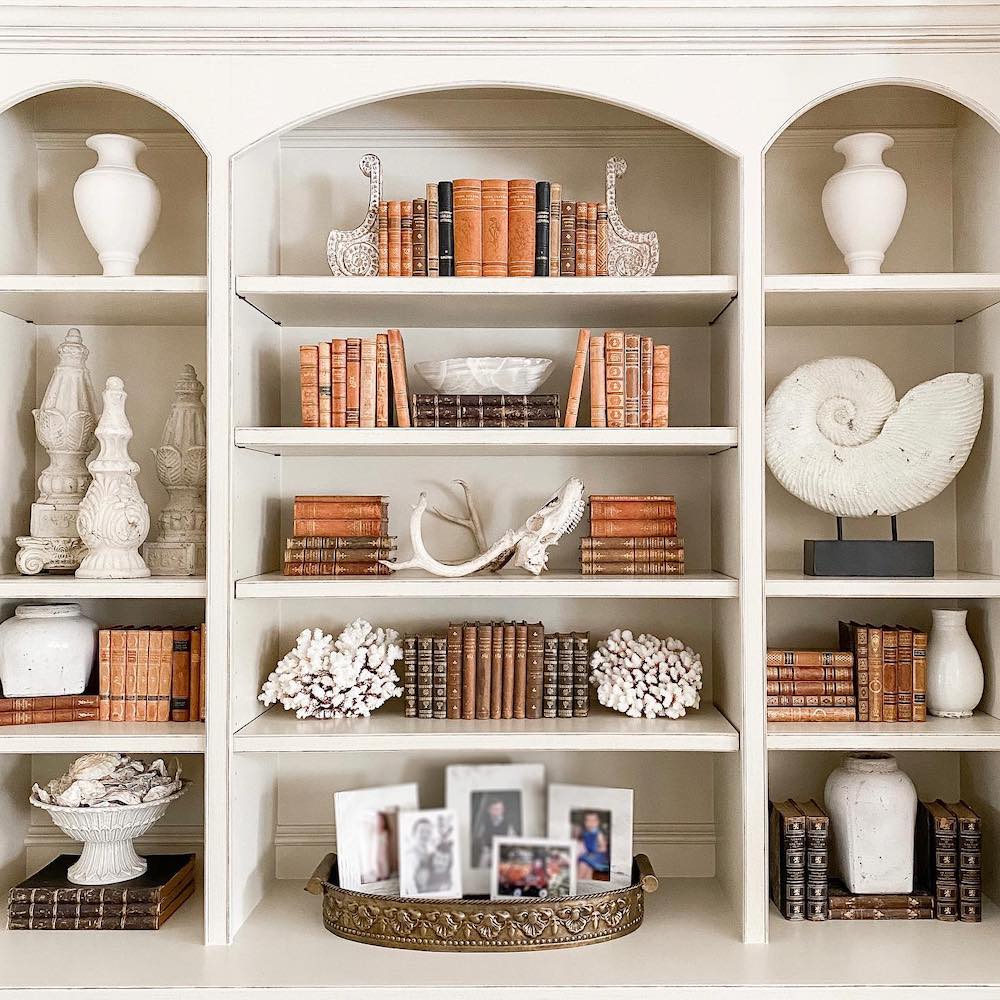 In 2 2 #Coastal #Bookcases #Bookshelves #StylingBookshelves #HomeDecor #CoastalHomeDecor 