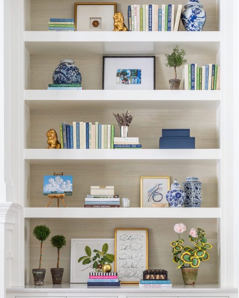 In 8 #Coastal #Bookcases #Bookshelves #CoastalBookshelves #HomeDecor #CoastalHomeDecor 