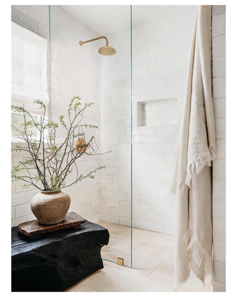Spa Bathroom Ideas In 1 #Spa #SpaBath #SpaBathroom #BathroomIdeas #HomeDecor