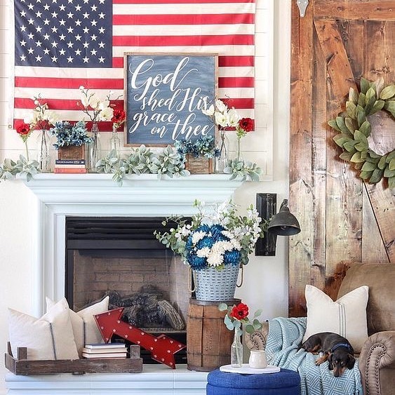 Patriotic Wall Art In 23 #FourthofJuly #PatrioticWallArt #FourthofJulyWallArt #4thofJulyDecor #HomeDecor 