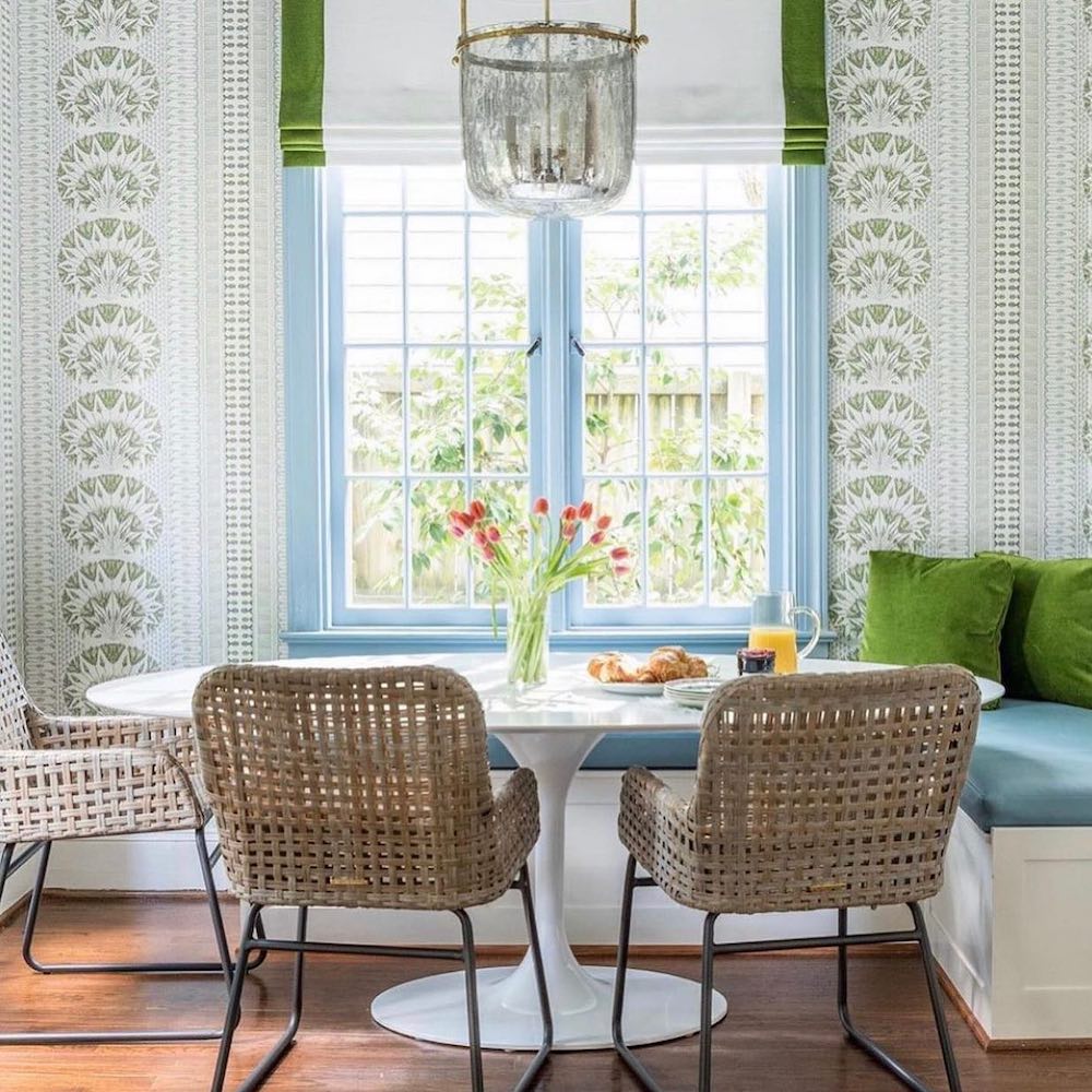 Tulip table decor ideas In 9 #TulipTables #WhiteTulipTables #DiningTable #Mid-CenturyStyle #HomeDecor