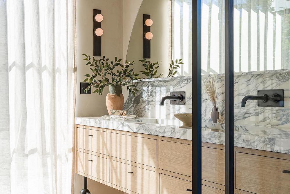 In 21 #Bathroom #Vanity #NeutralHomeDecor 