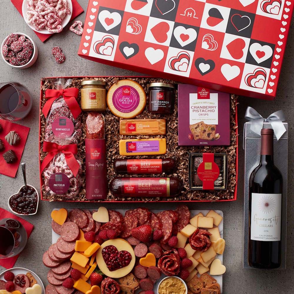 Valentine's Day Charcuterie Boards #Charcuterie #CharcuterieBoards #ValentinesDay  
