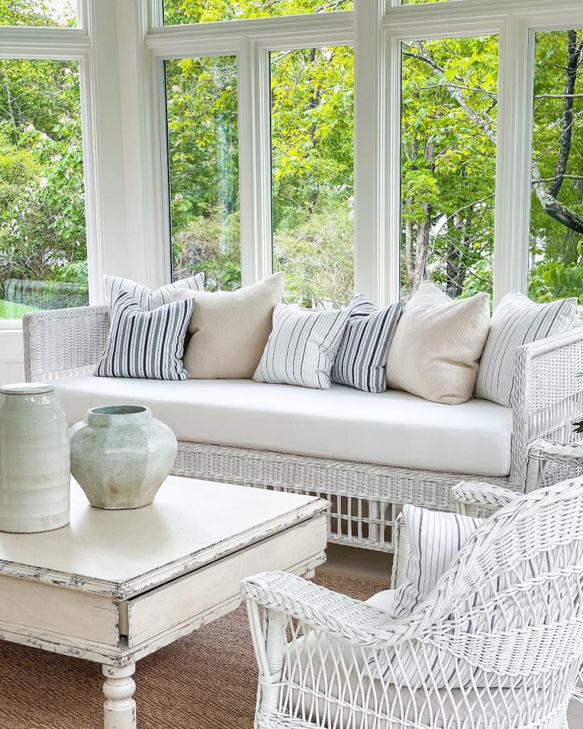 White Wicker Sofa Ideas In 1 1 #WhiteWickerSofas #WickerSofas #Sofas 