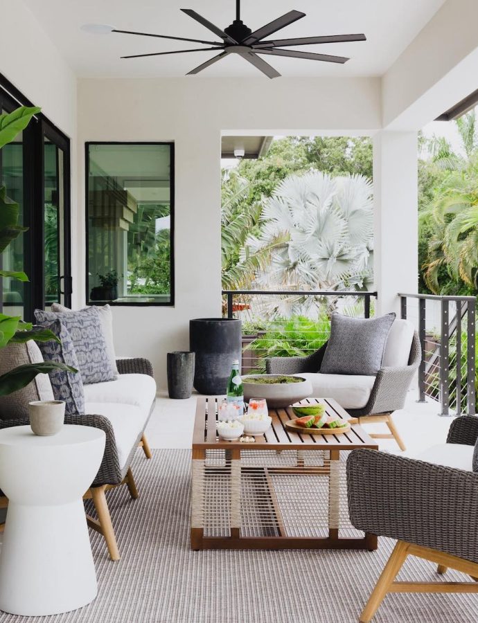 15 Patio Wicker Sofas to Create an Unforgettable Outdoor Space