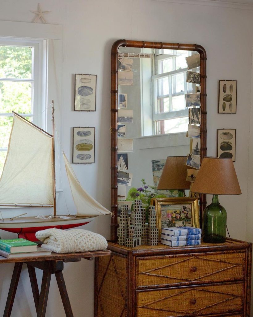 Bamboo Mirror Styling Ideas In 13 #WallMirrors #AccentMirrors #BambooMirrors 