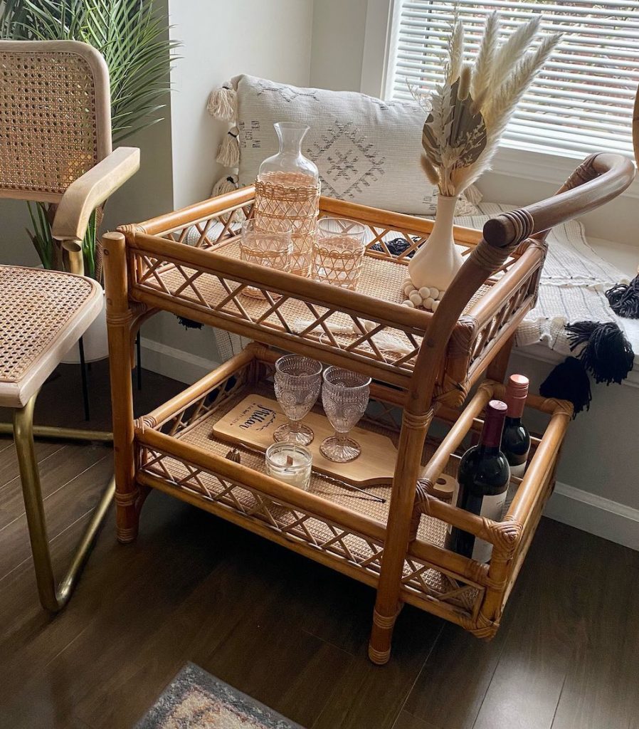 Bar Cart Styling Ideas In 4 #BarCarts #BarCartStyling #CocktailHour #CocktailParties 