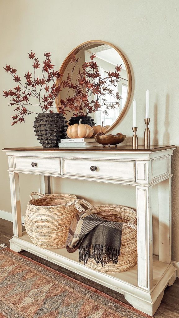 In 19 A #FallEntryway #FallFarmhouseEntryway #FallFarmhouse