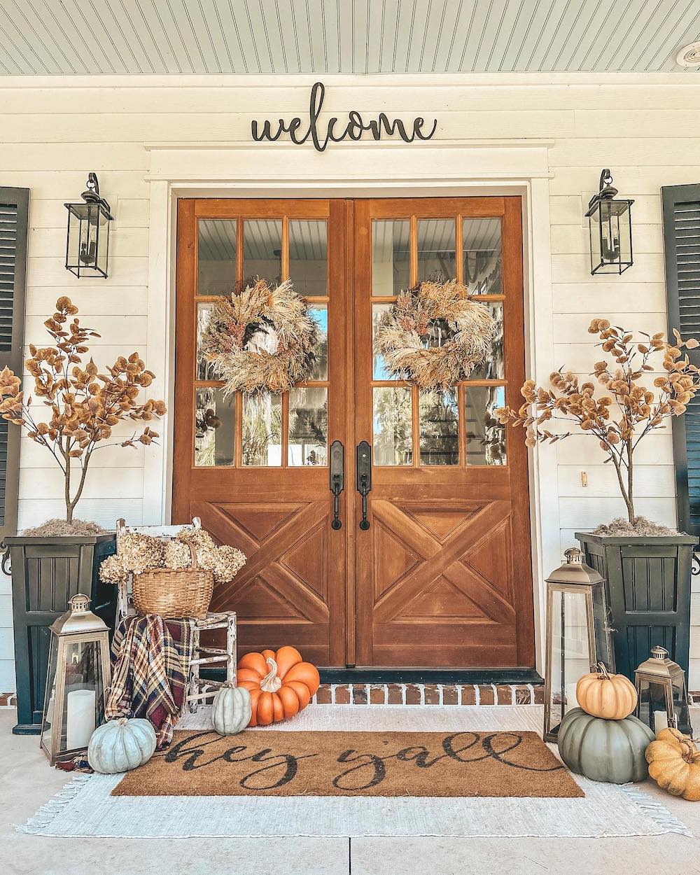 In 13 #FallDecor #FallFrontPorch #FallPorchIdeas