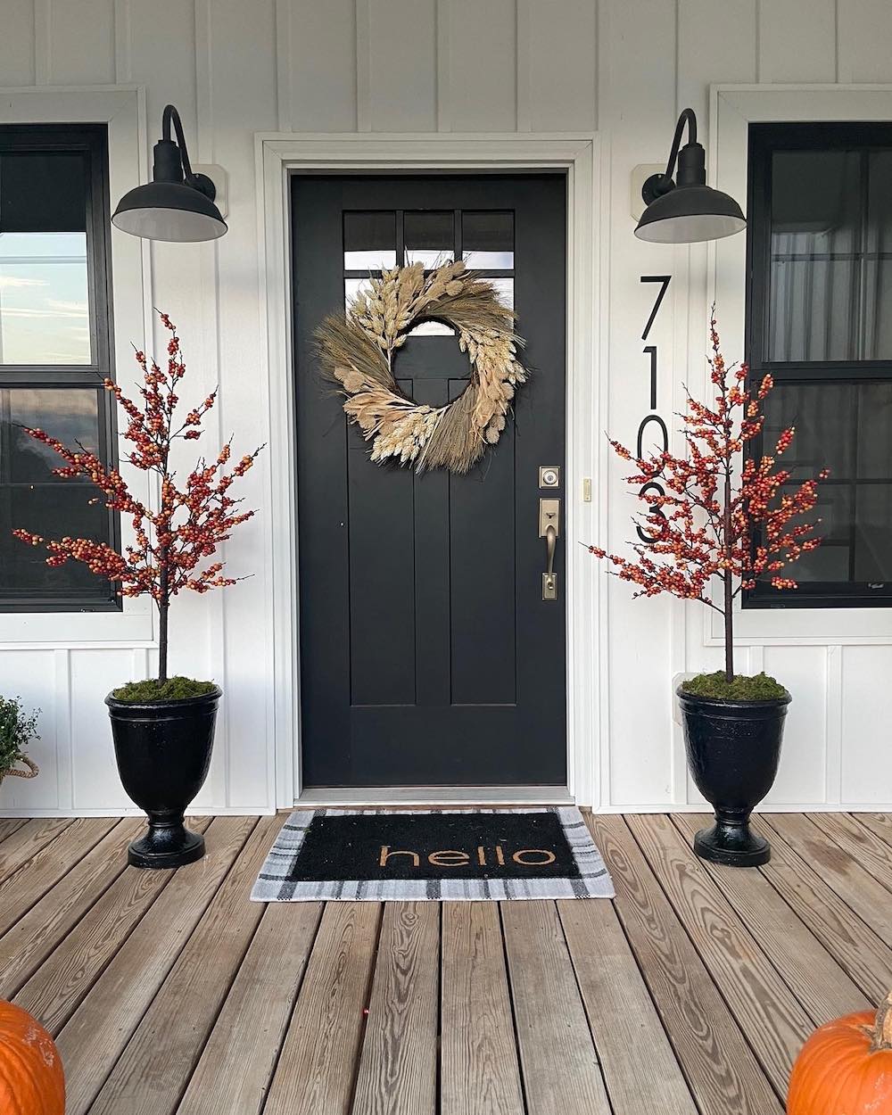 In 22 #FallDecor #FallFrontPorch #FallPorchIdeas